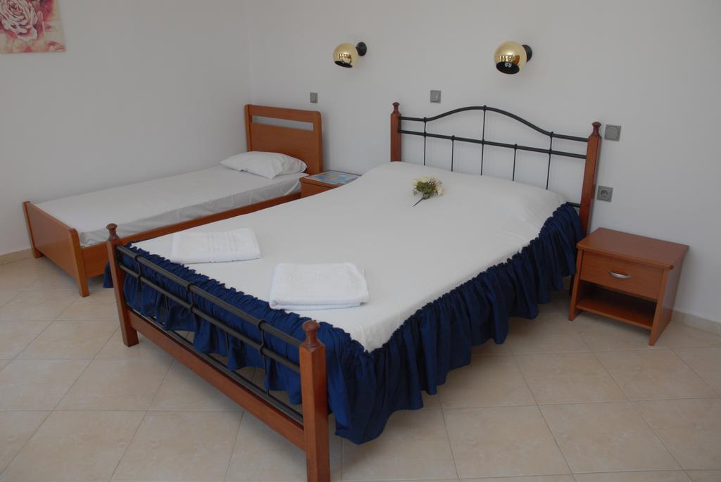 Tilos Fantasy Livadia  ภายนอก รูปภาพ