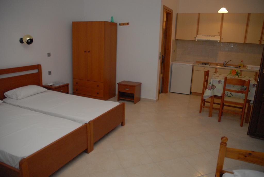 Tilos Fantasy Livadia  ภายนอก รูปภาพ