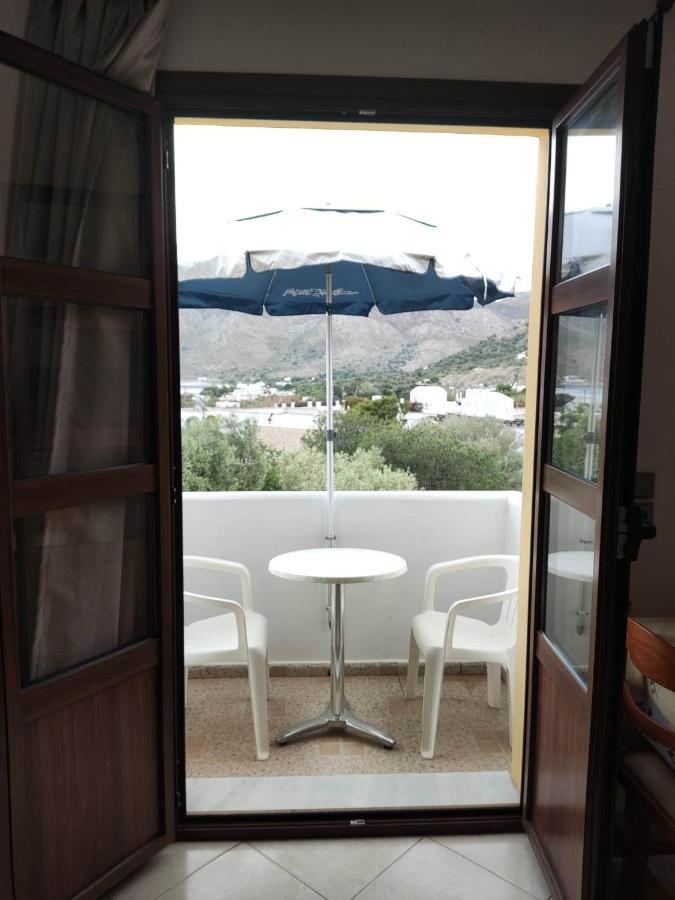 Tilos Fantasy Livadia  ภายนอก รูปภาพ