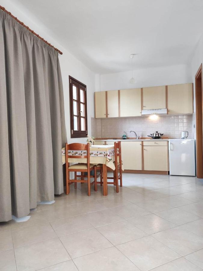 Tilos Fantasy Livadia  ภายนอก รูปภาพ