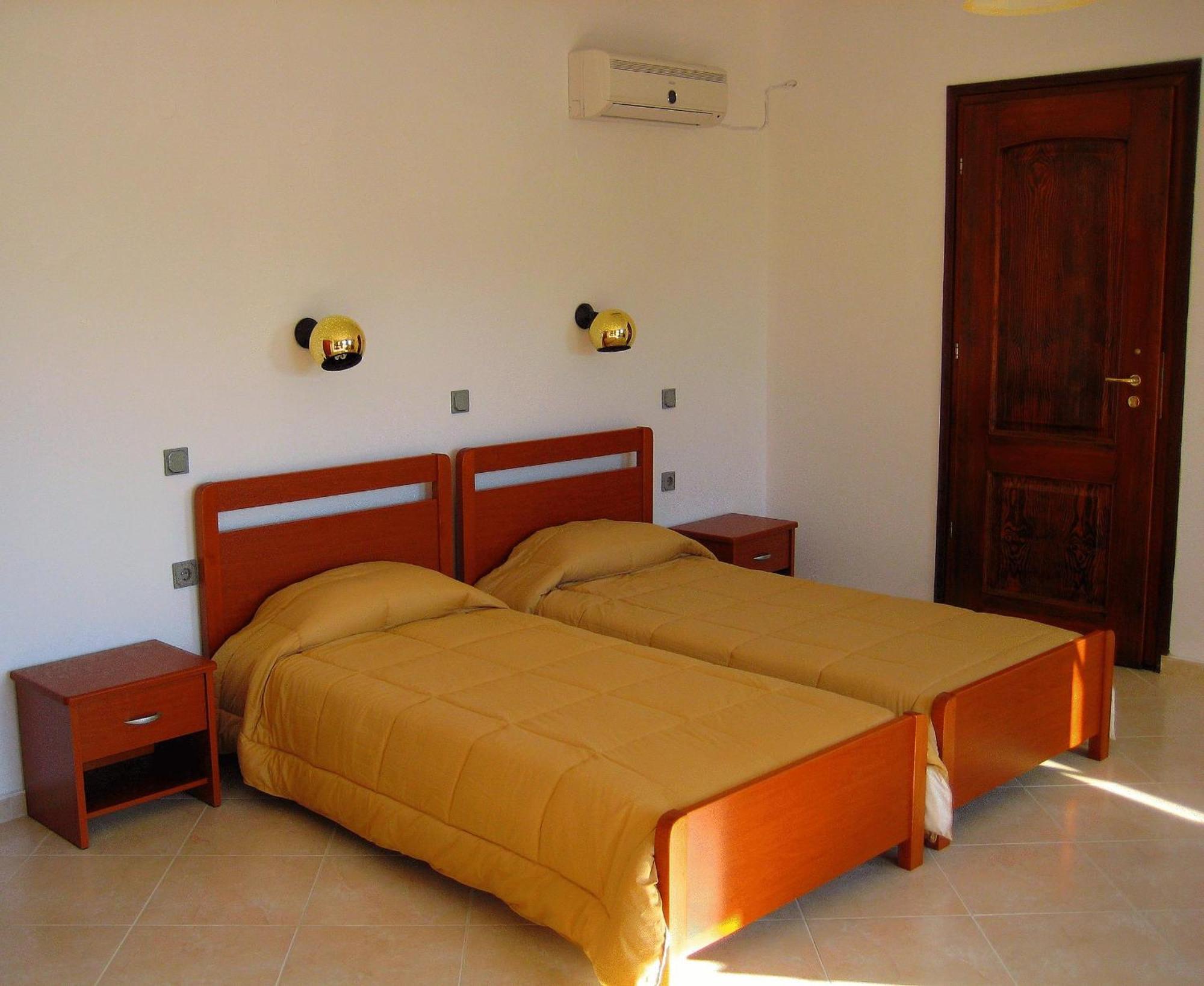 Tilos Fantasy Livadia  ภายนอก รูปภาพ