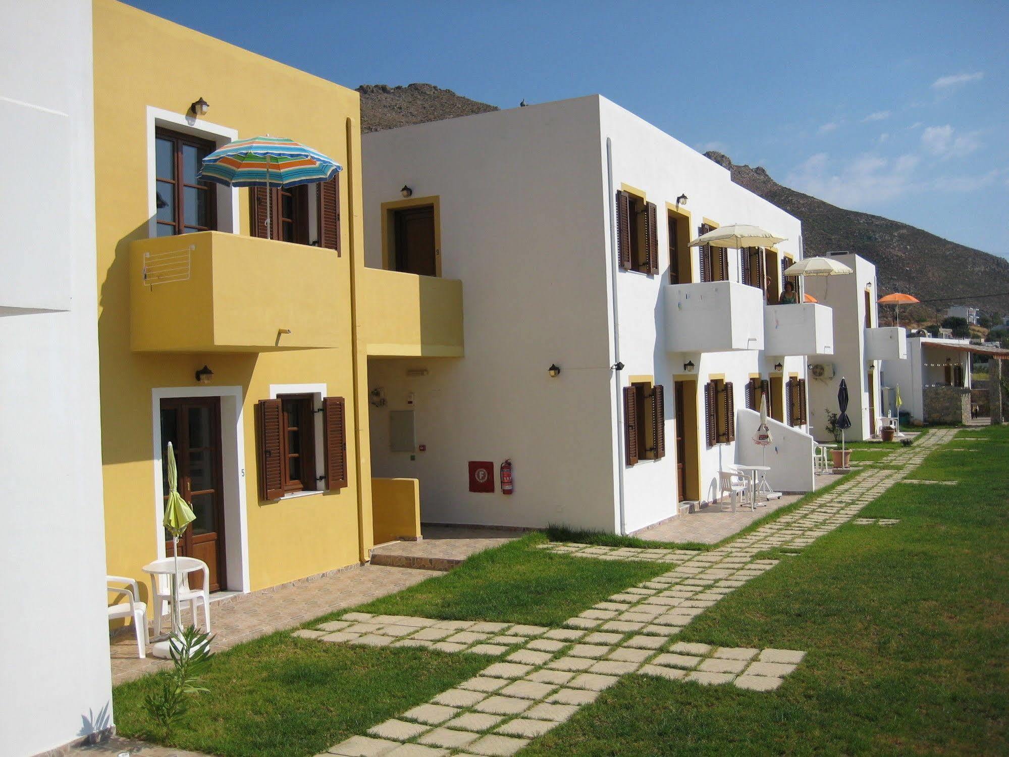 Tilos Fantasy Livadia  ภายนอก รูปภาพ