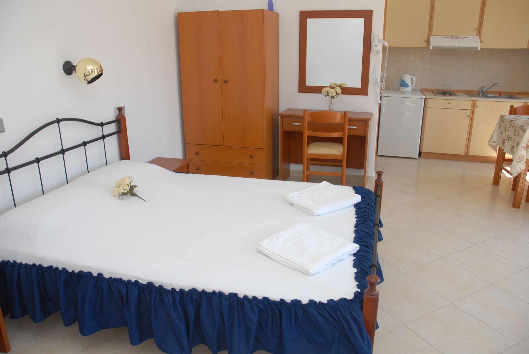 Tilos Fantasy Livadia  ภายนอก รูปภาพ